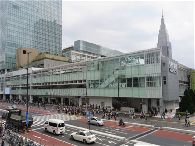 バスタ新宿の画像